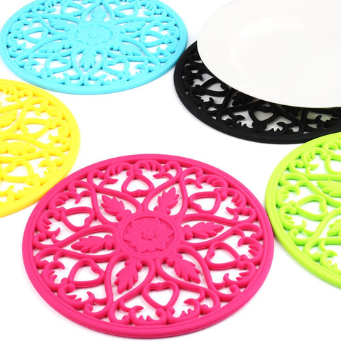 ME.FAN Trivets acabado gris elegante y suave al tacto.
