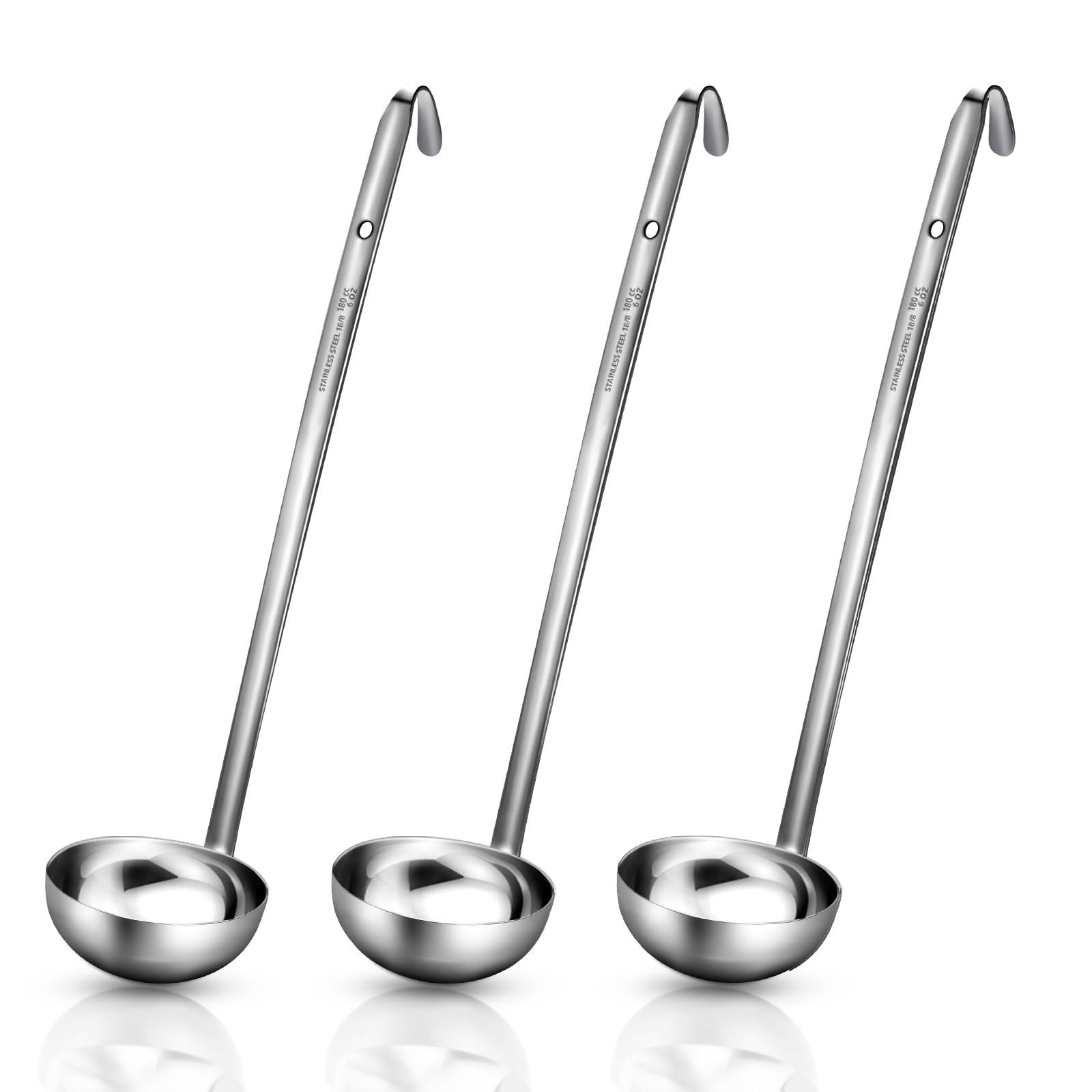 Cucharón Meekoo de acero inoxidable con borde vertedor para verter sin goteos.