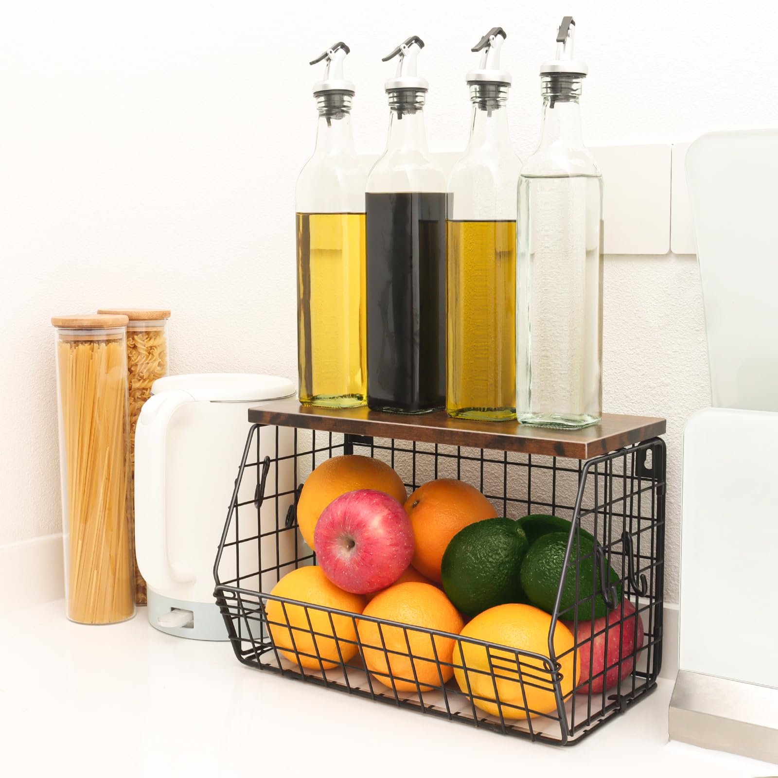 Frutero Mefirt diseño compacto para encimera, ideal en cocinas pequeñas.