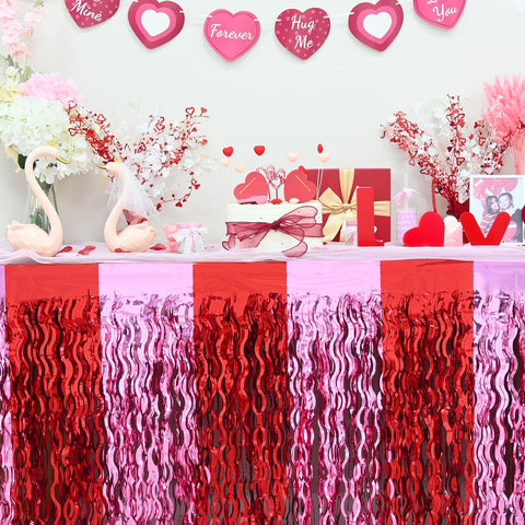 Falda de mesa Mega-Loopolis foil metálico brillante para ambiente festivo.