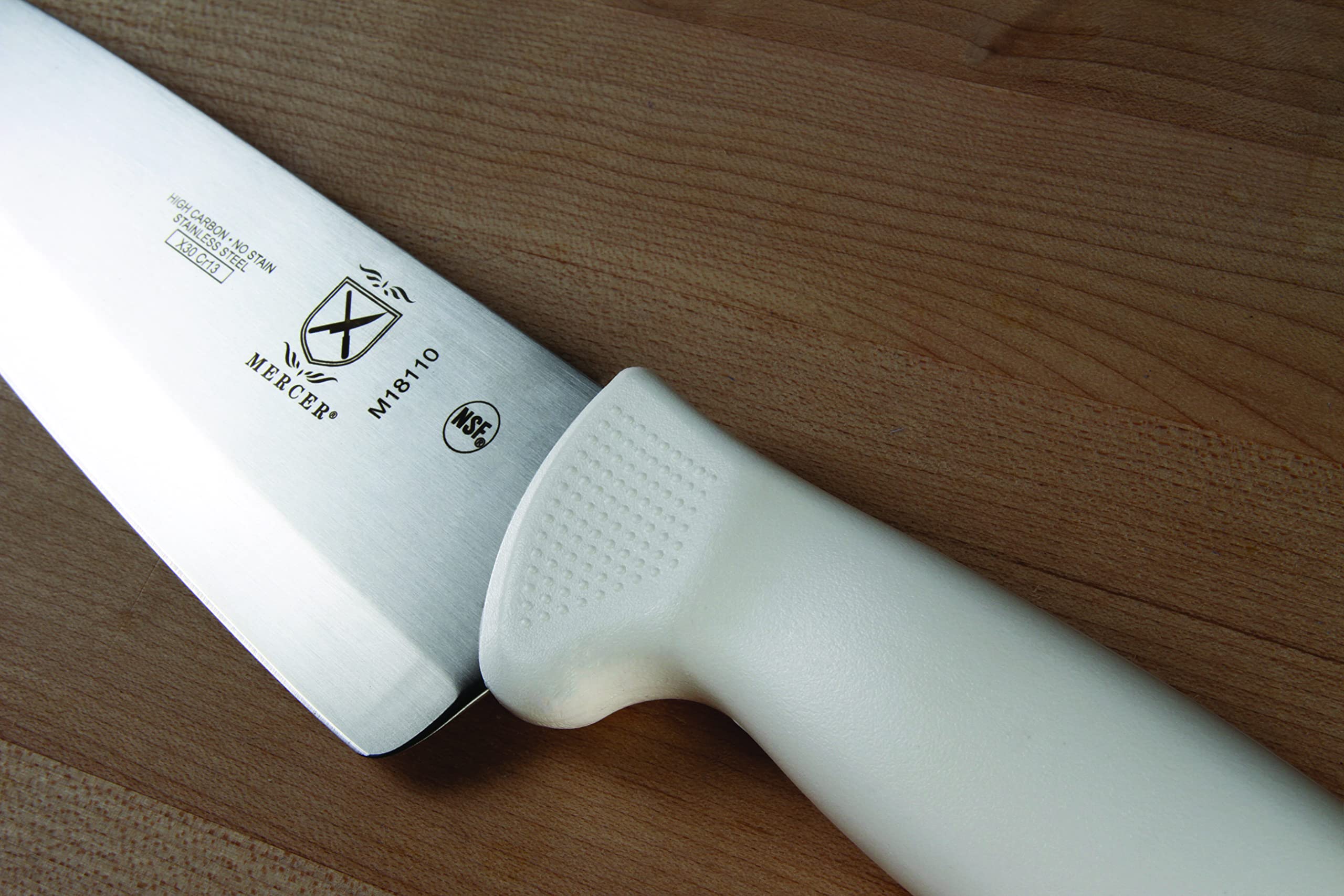 Mercer Culinary Ultimate White, acero japones alto carbono, resistencia a manchas para uso diario