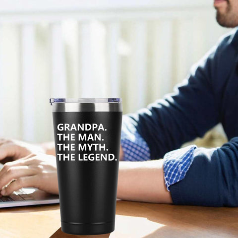 Diseño ergonómico facilita sostener y beber con una mano.