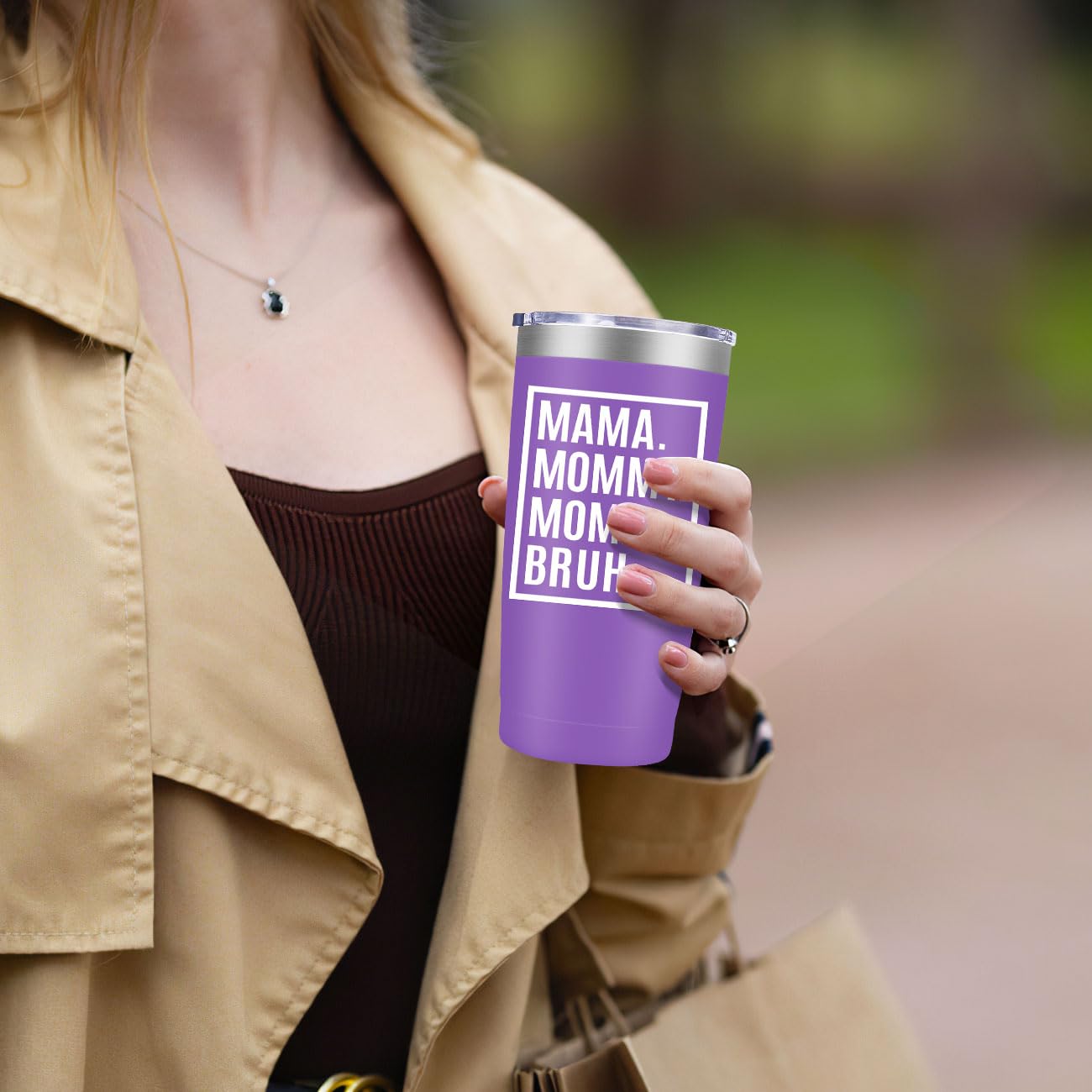 MFGNEH Diseño ergonomico tumbler de 20 onzas, agarre cómodo y seguro.