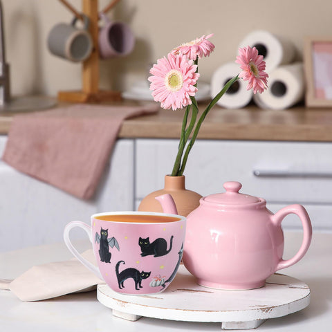 Taza MFoffice Interior con leyenda nueve vidas, detalle encantador.