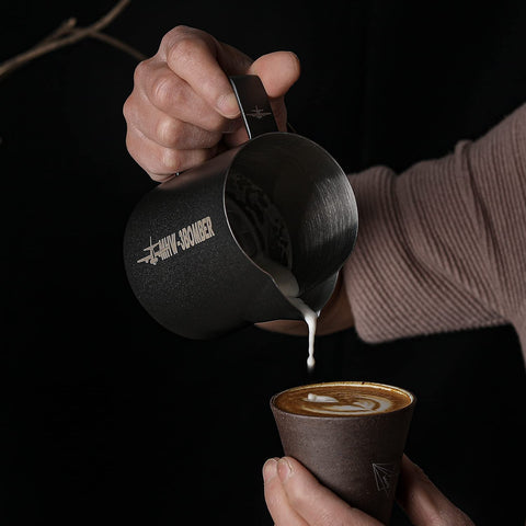 Canales dobles de deriva en MHW-3BOMBER para crema estable.