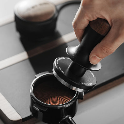 Prensa con carcasa de aluminio ligero ofrece sensación premium.