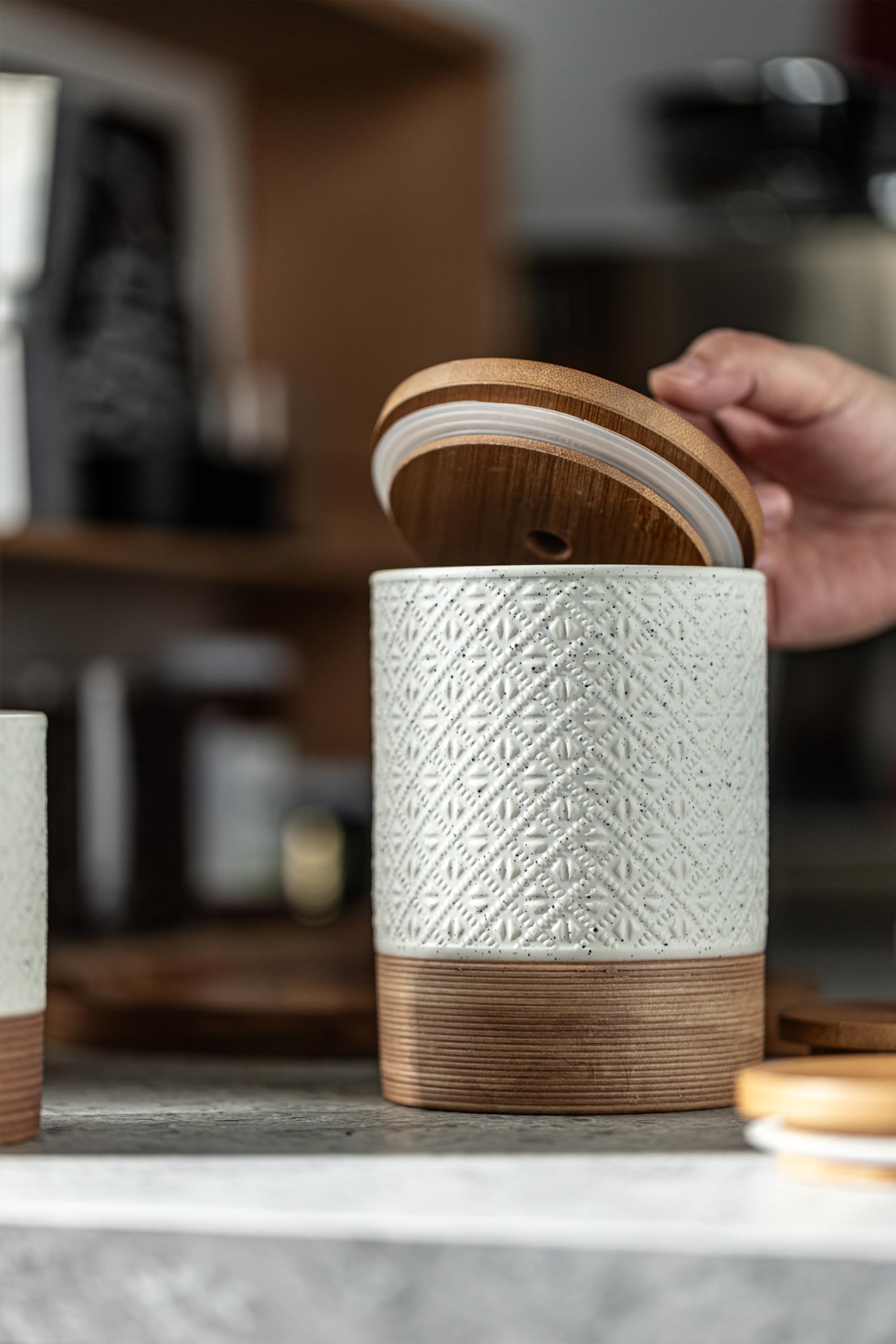 Tapa de madera de Miamolo con junta para sellado hermético.