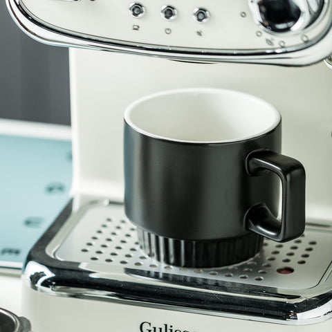 Tazas aptas para lavavajillas y microondas de Miamolo en acabado negro