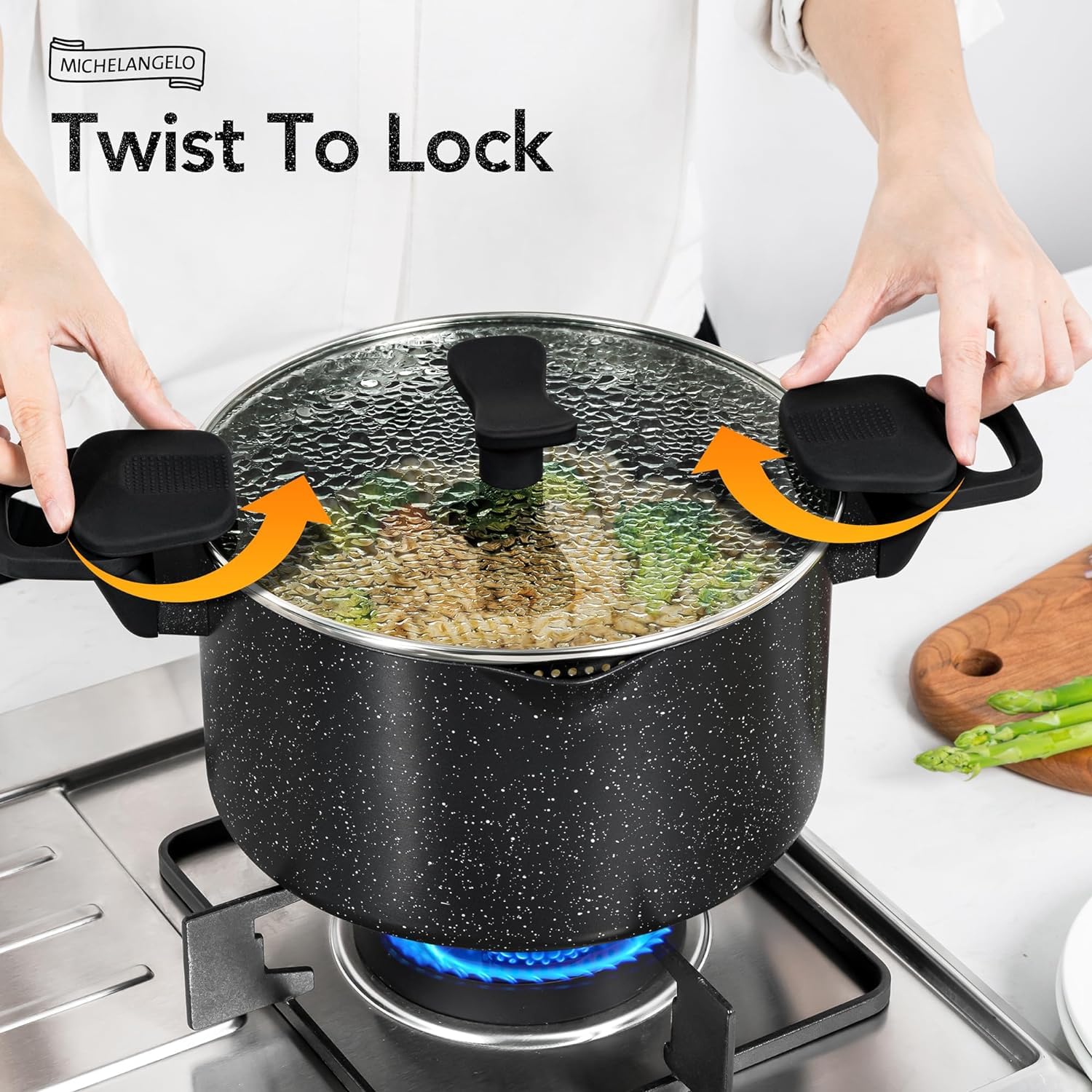 MICHELANGELO cazo-pasta con manijas-giro-cierre para un vertido controlado.