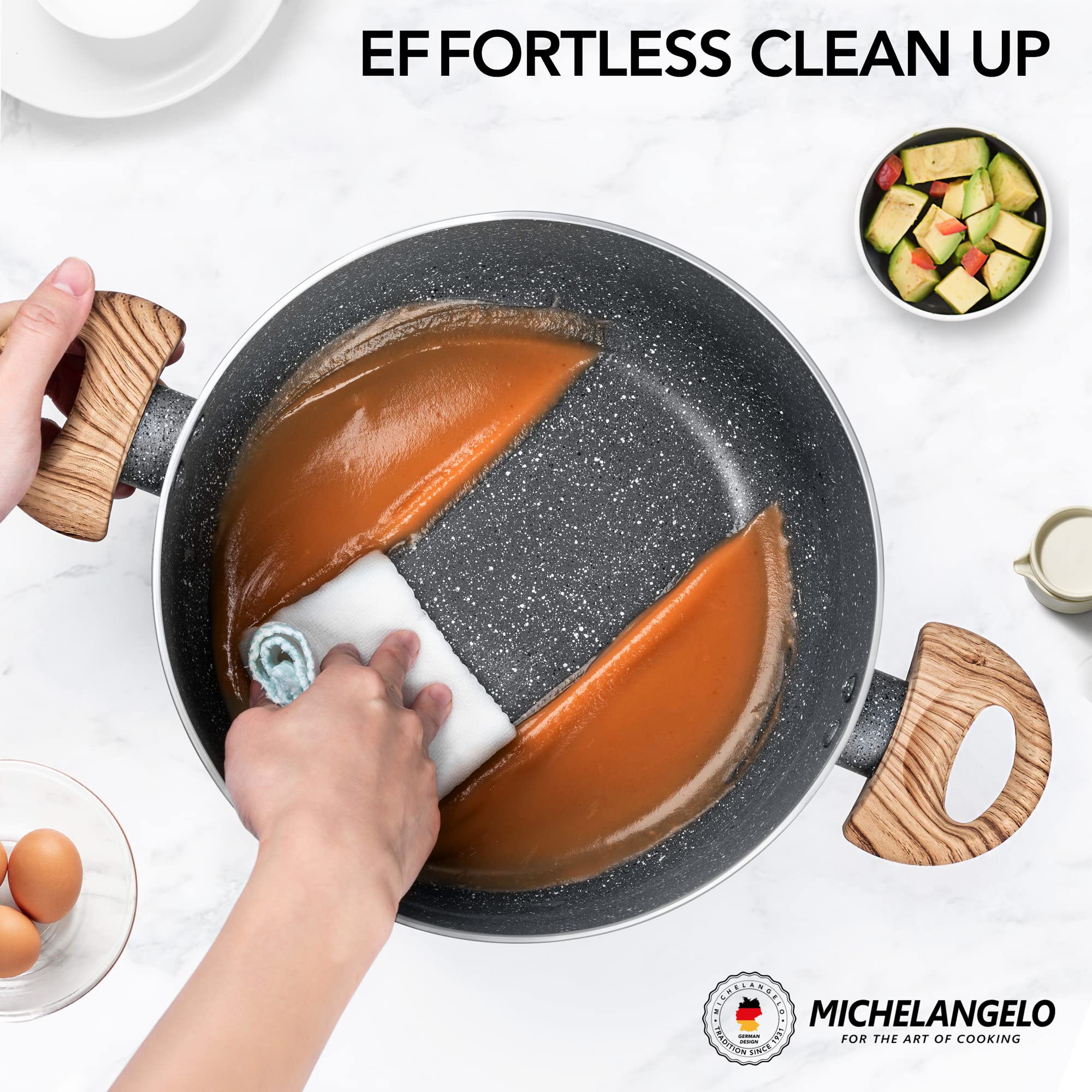 Mango ergonómico de MICHELANGELO en bakelita para agarre cómodo.