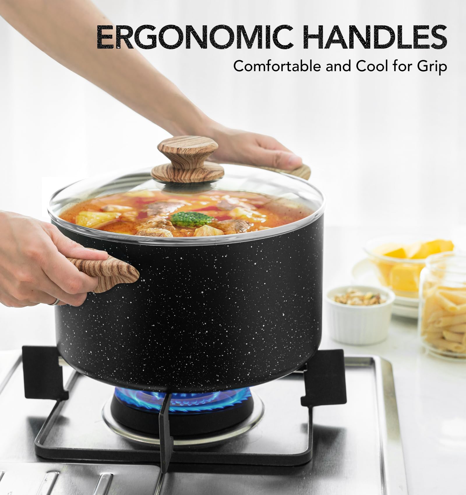 Diseño en negro granito MICHELANGELO añade estilo y durabilidad a la cocina.