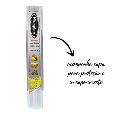 Microplane Classic Red Zester: hecho-en-eeuu con acero inoxidable duradero