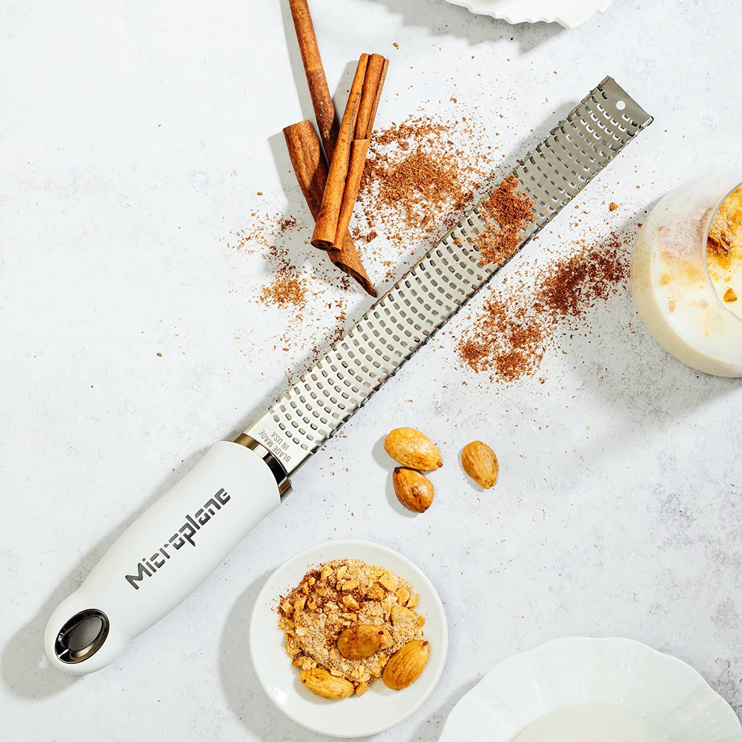 Microplane Premium Classic: limpieza sencilla, se enjuaga fácilmente o va al lavavajillas.