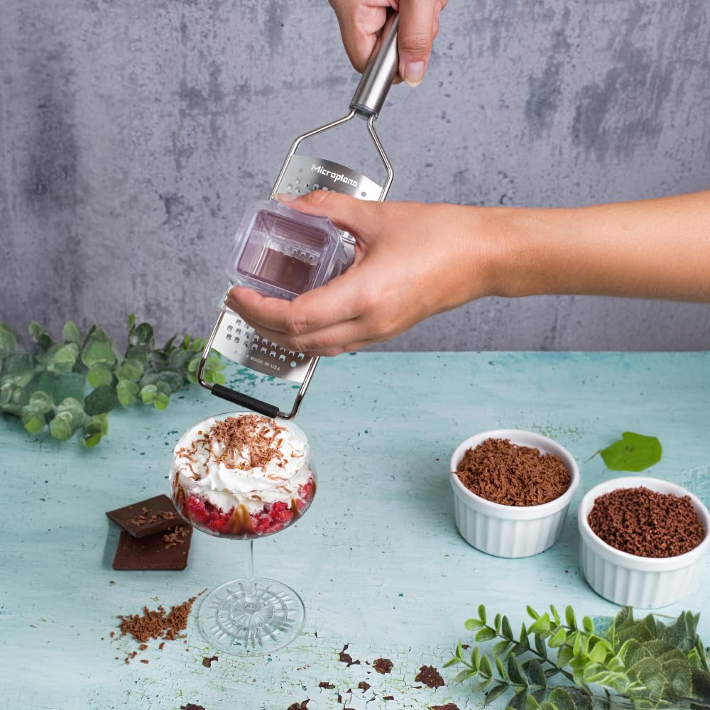 Rallador grueso Microplane para frutos secos, añade textura crujiente a recetas