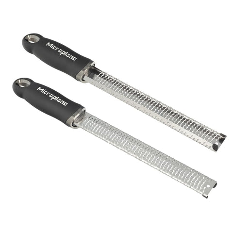 Microplane rallador queso parmesano: crea hebras ligeras para pasta.