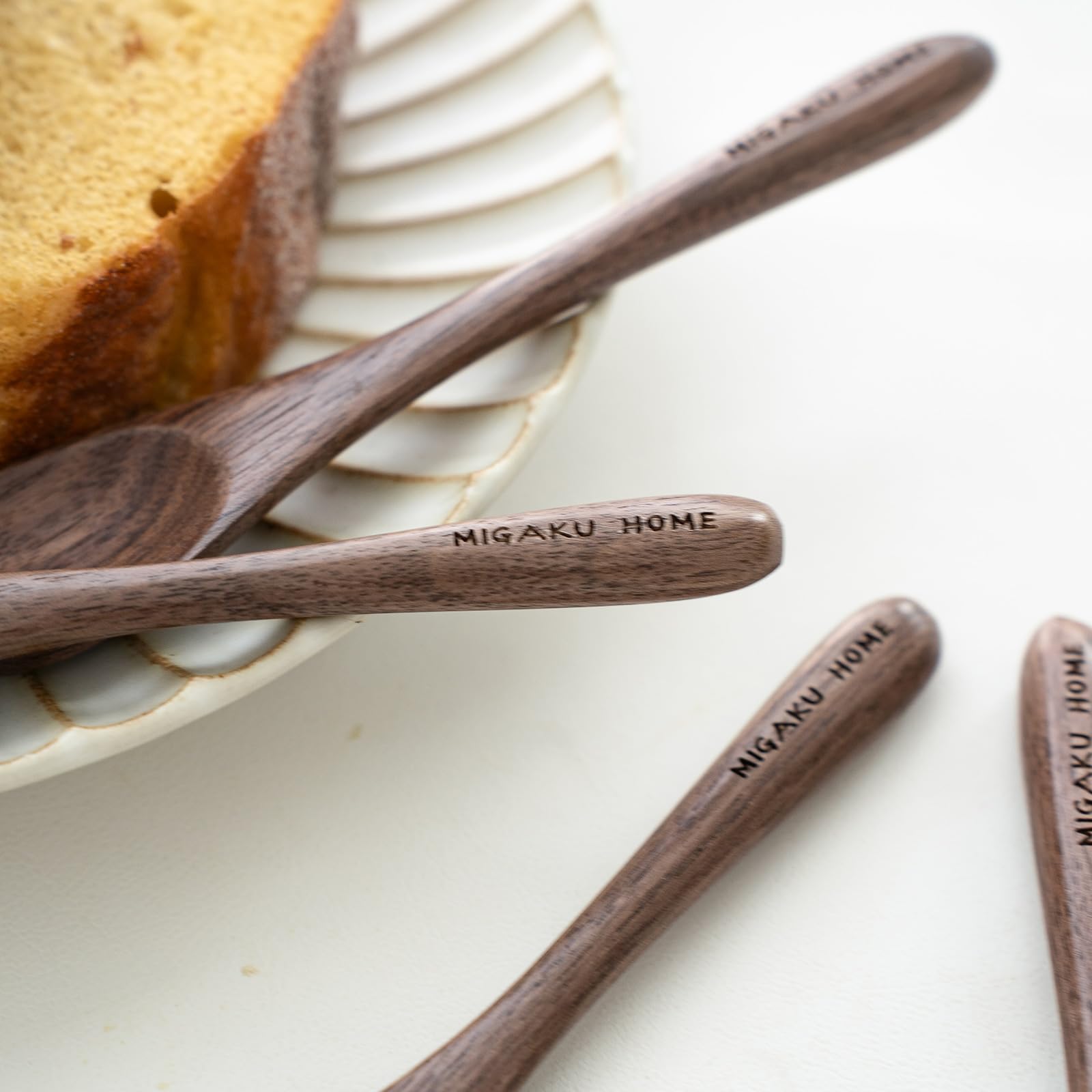 Regalo ideal MIGAKU HOME: juego de cucharas en nogal para ampliar experiencias culinarias