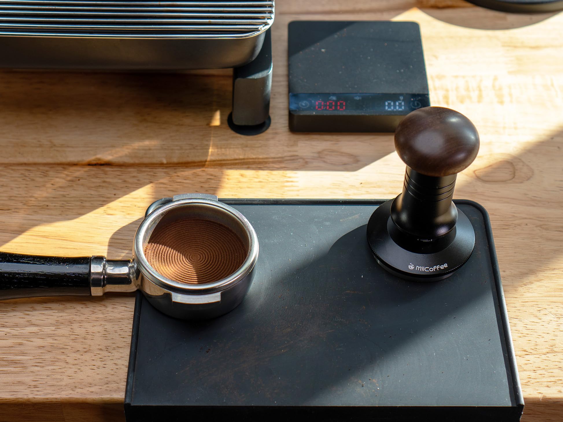 MiiCoffee prensador base de acero inoxidable 58.5 mm para durabilidad.