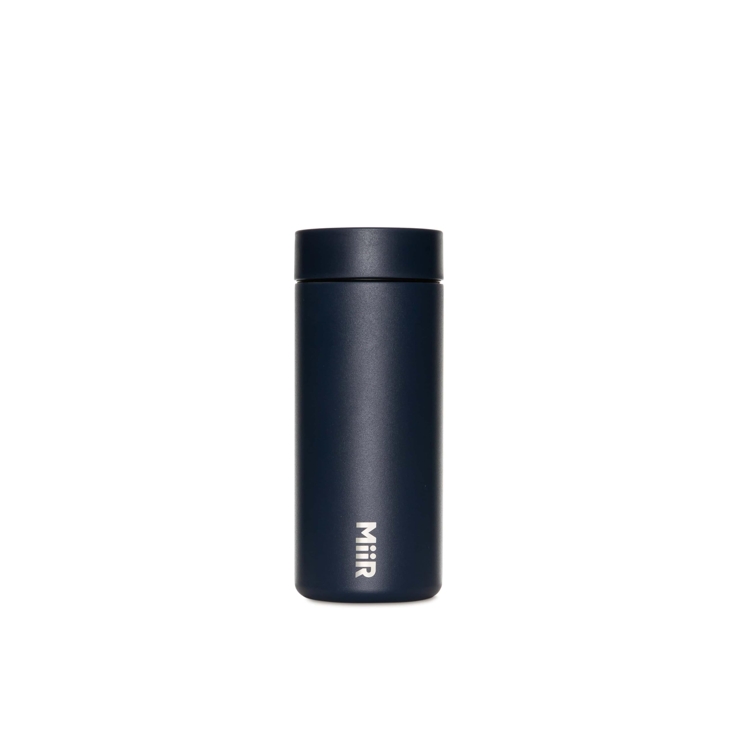 Miir 360 Traveler, vaso de acero inoxidable con tapa 360, sin fugas para llevar.