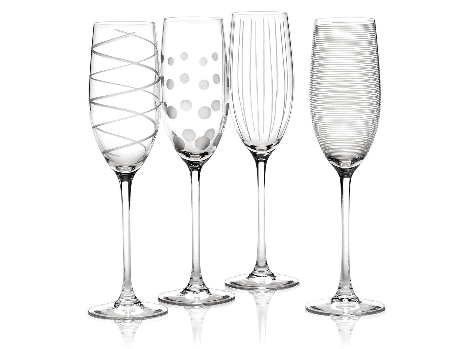 Copas Mikasa Cheers de cristal, juego de 4 para brindar con estilo.