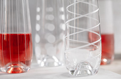 Set de 4 copas Mikasa Cheers, cada una de 230 ml, para brindar con estilo.