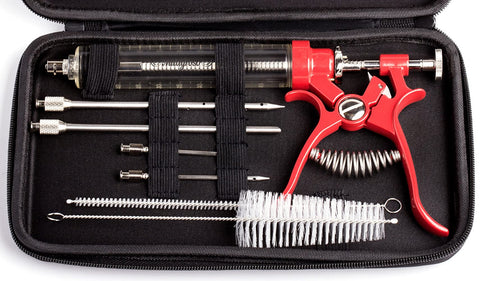 Milagroso inyector de carne con kit de marinados en acero inoxidable para carnes grandes.