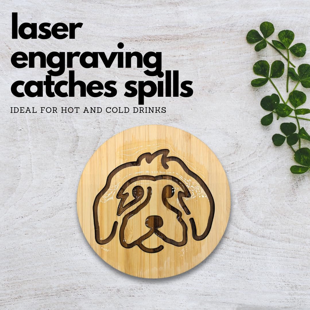 Diseño láser en bambú con cara de perro añade detalle decorativo.