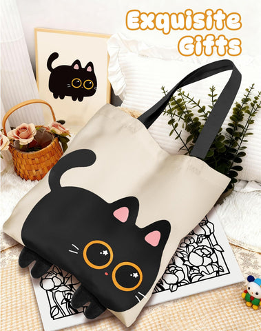Miss Adola tote con diseño de pequeños pies en la base, toque divertido.