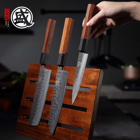 MITSUMOTO SAKARI imantación 1200 gauss para sostener cuchillos con seguridad.