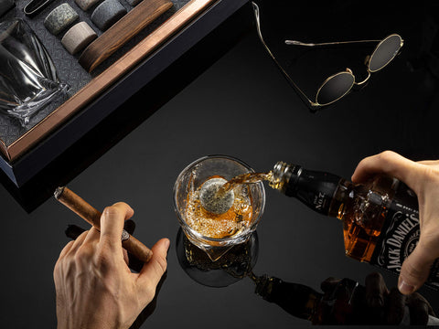 Posavasos de pizarra Mixology & Craft para proteger superficies.
