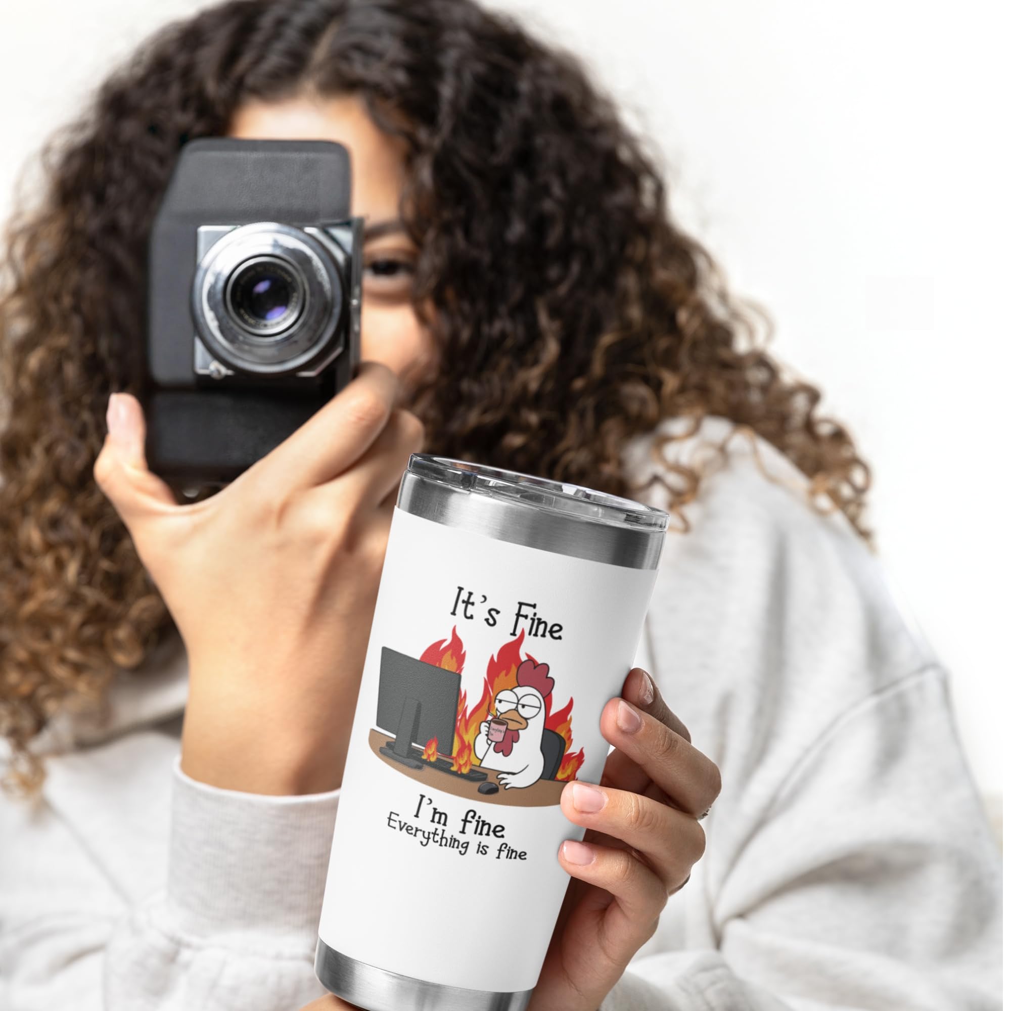 Taza portátil anti-derrame lista para llevar bebidas.