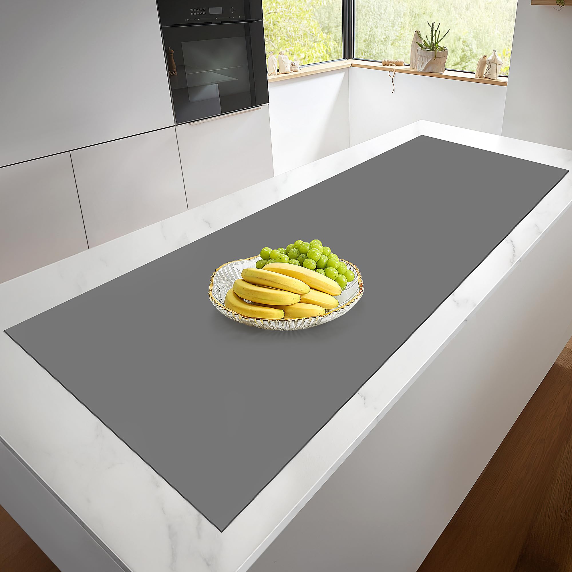 MMMAT silicona mat roll, vista frontal en cocina, protege encimeras.