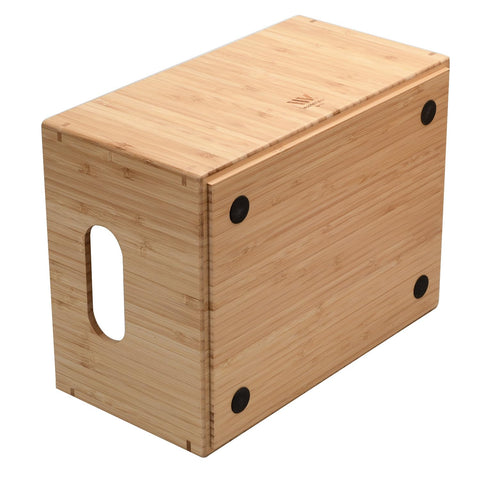 MobileVision organiza la despensa con caja de bambú en armarios para ordenar.