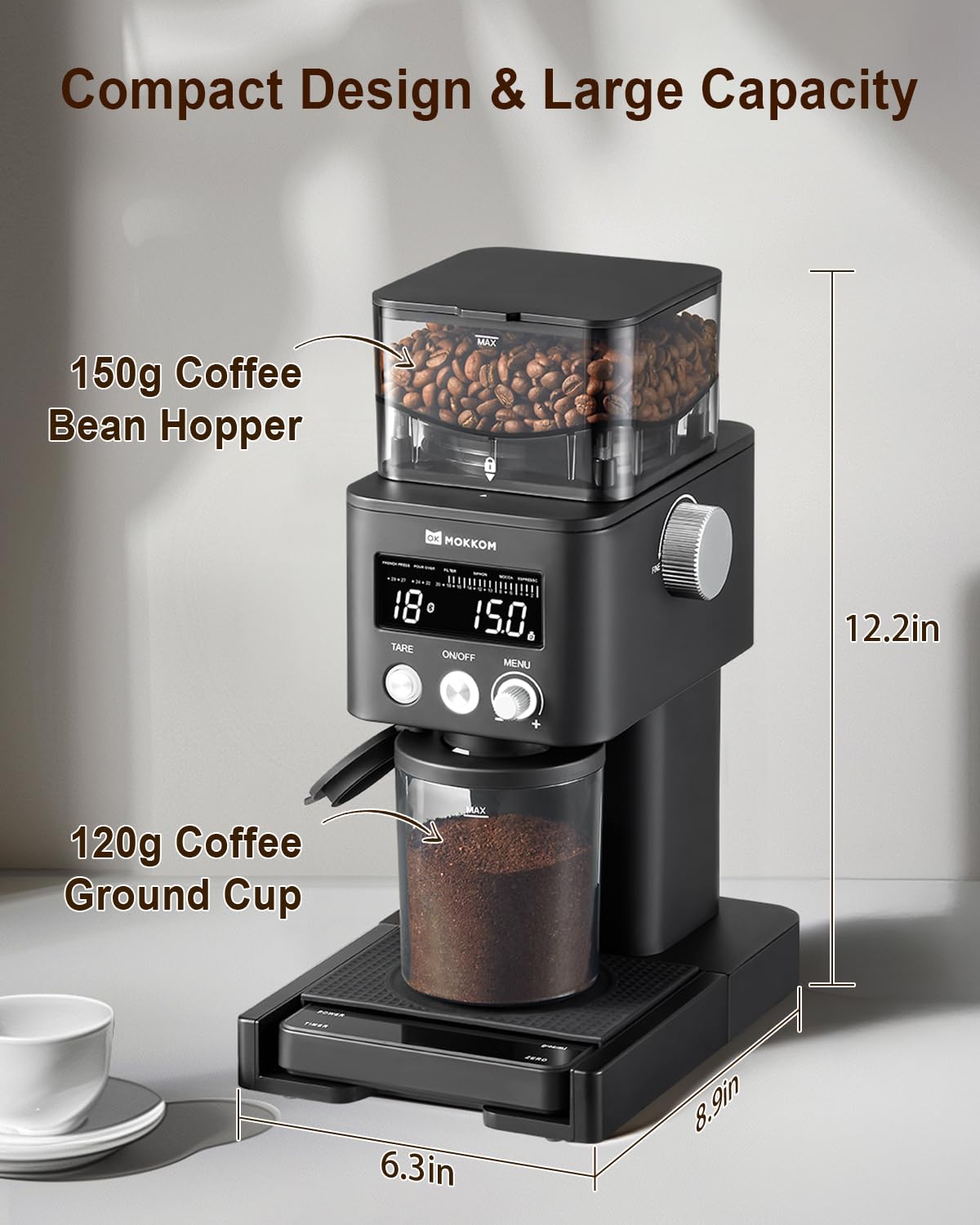 MOKKOM en ambiente doméstico con cafetera express, estilo de vida cafecero