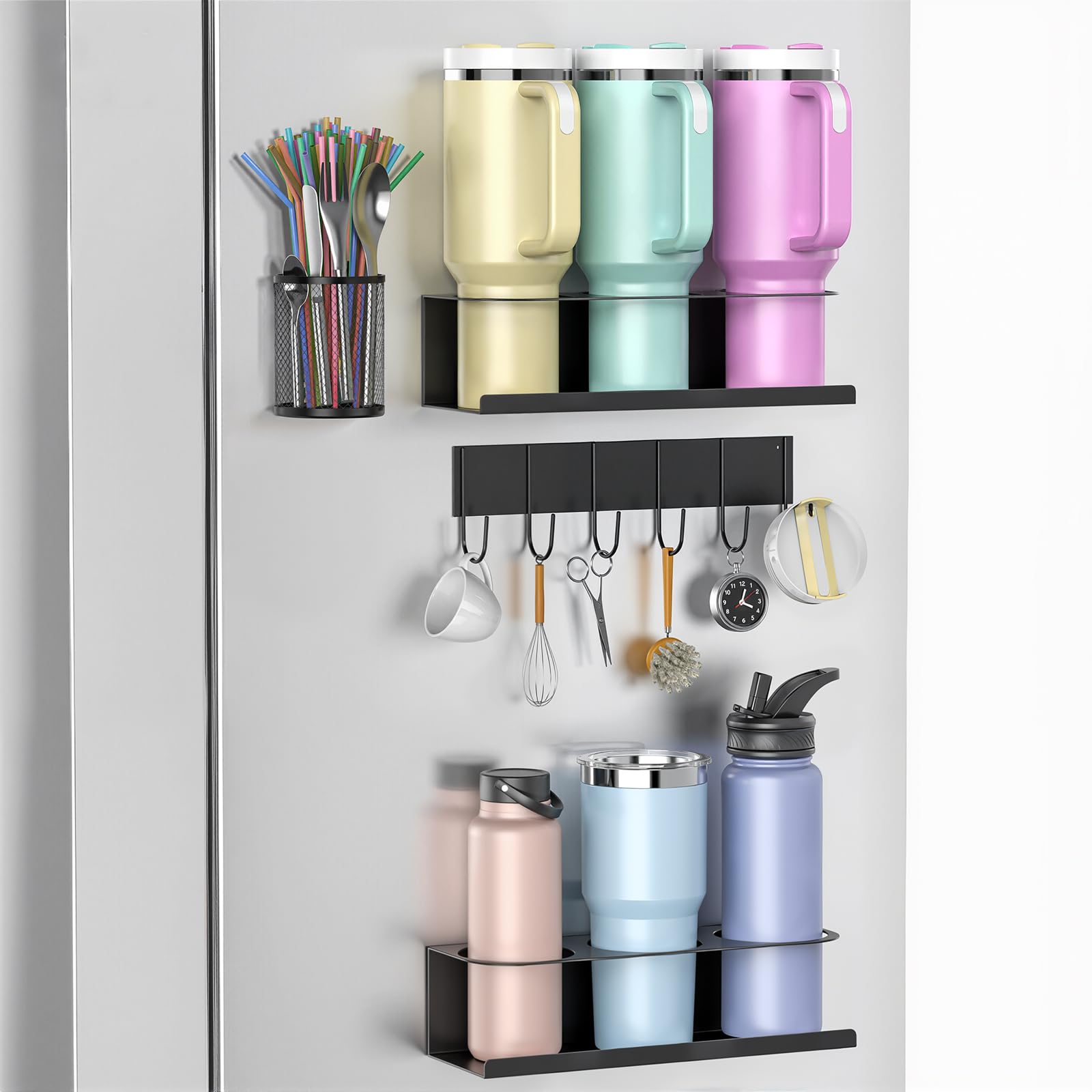 MoKo soporte imantado para tazas Stanley en el frigorífico, acceso rápido y organizado.