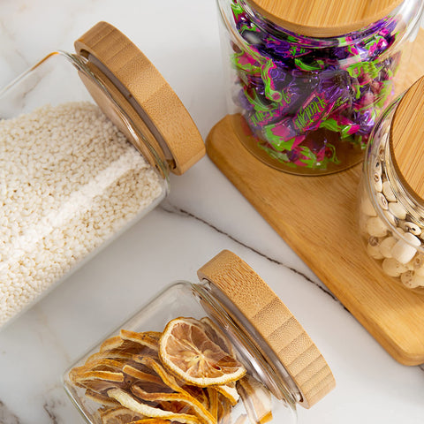 moladri uso diario en cocina para snacks y condimentos ordenados