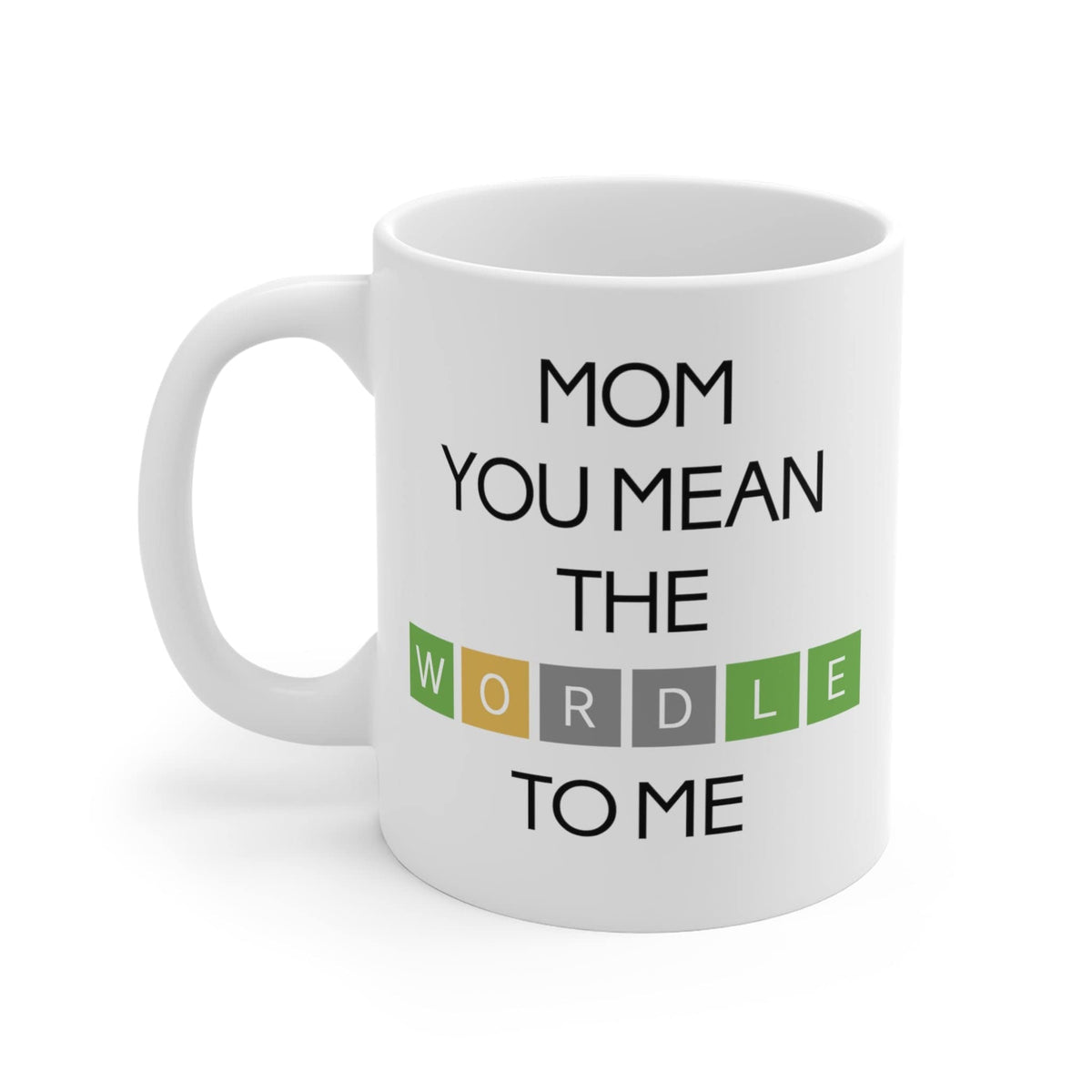 Taza MoltDesigns Mamá Wordle, frente con diseño divertido para el desayuno