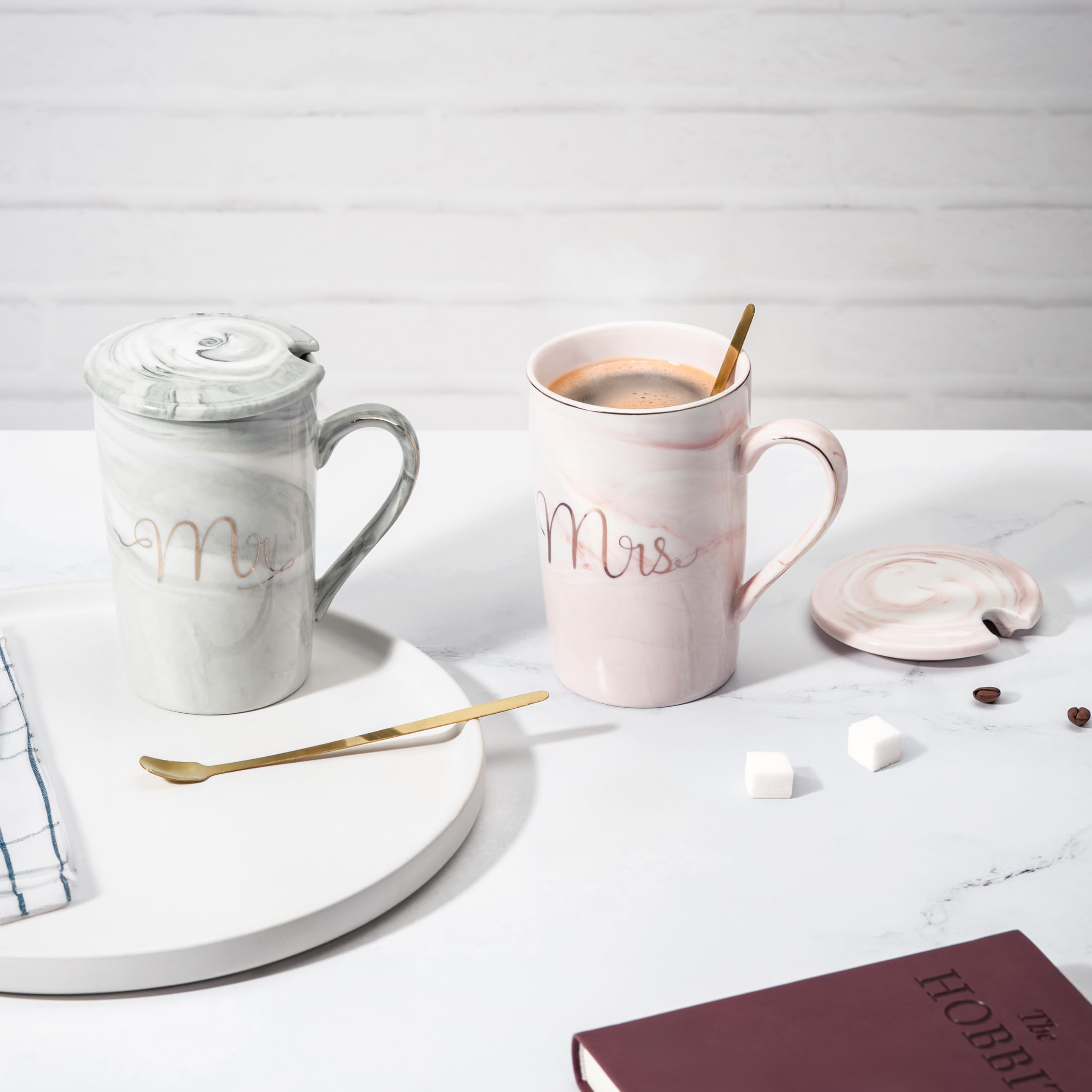 Momentos KEFF uso diario con tazas para café o té.