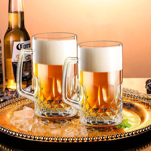 Momugs diseño alemán en jarras claras, realza la espuma y la presentación.