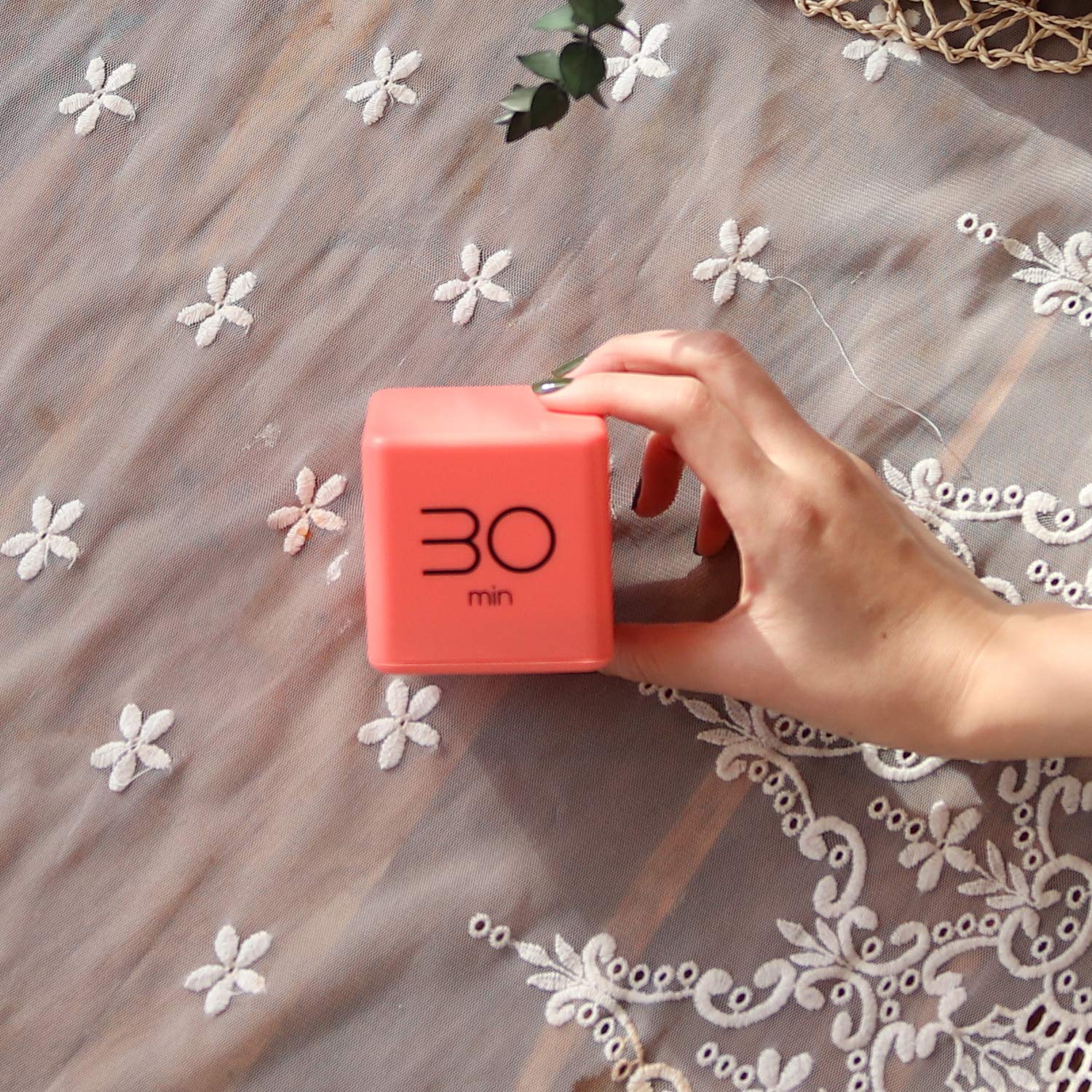 mooas Temporizador-Cubo Coral en escritorio, ayuda a estudiar con concentración.