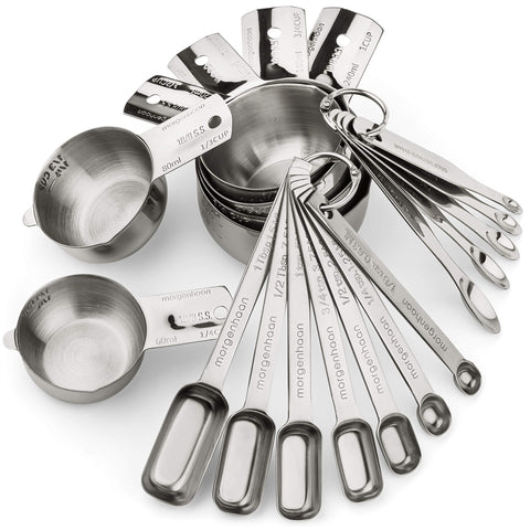 Almacenamiento organizado Morgenhaan en cajón, cajitas y cubiertos de cocina.
