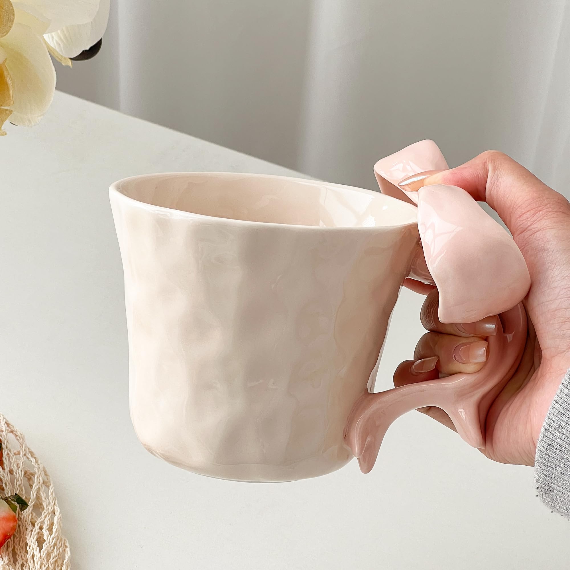 Movlen taza cerámica en uso diario para café o té