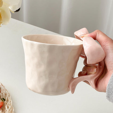 Movlen taza cerámica en uso diario para café o té