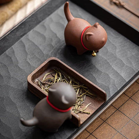 MOZEO Mascota de té gato púrpura, textura de arcilla morada, tamaño compacto.