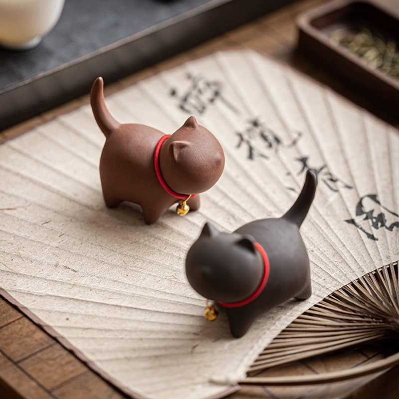 MOZEO Mascota de té gato púrpura, detalle artesanal único para colección.