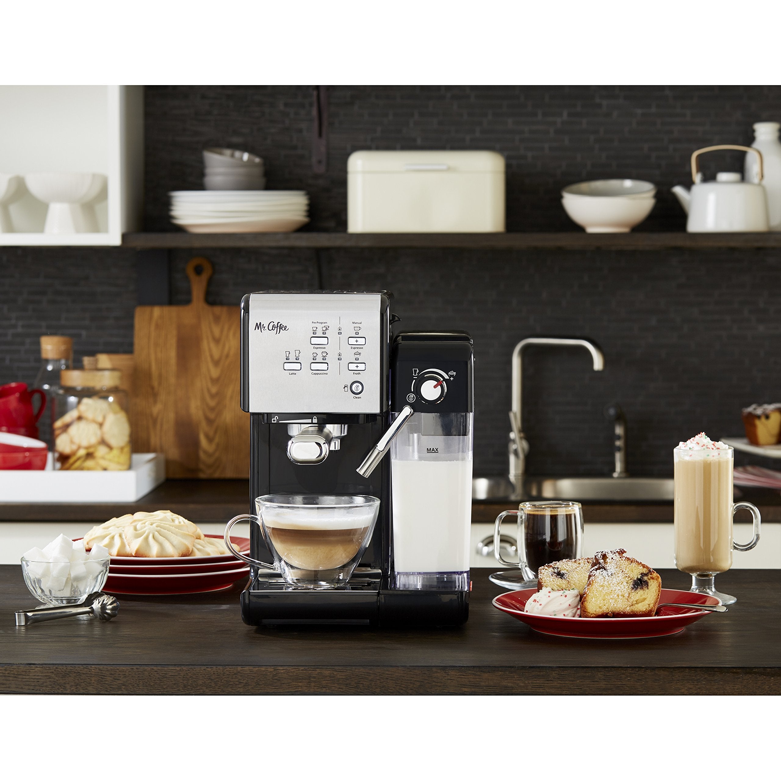 Mr. Coffee: espuma de leche automática para bebidas con consistencia suave.
