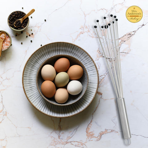 Diseño ergonómico de batidor para cocina, fácil de usar y manejar.