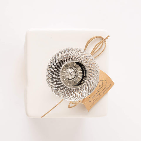 Mud Pie porta-bolsas de té cerámico blanco, diseño decorativo y funcional.