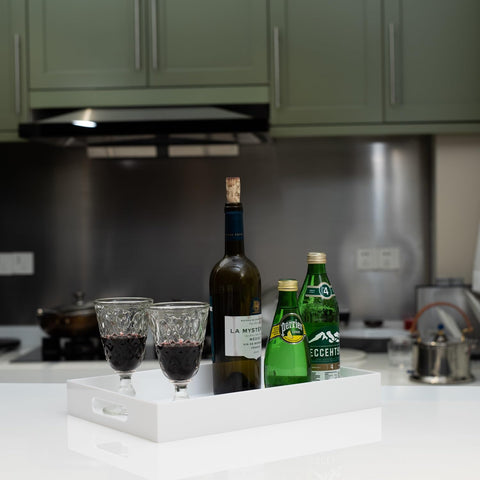 MUKEEN bandeja acrílica para cocina y barra, ideal para botellas