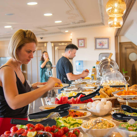 Pinzas Mwellewm duraderas para alimentos caliente o frío en catering.