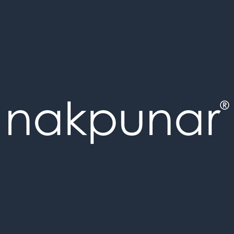 Nakpunar jarabe gourmet en botella vidriada, listo para regalo.